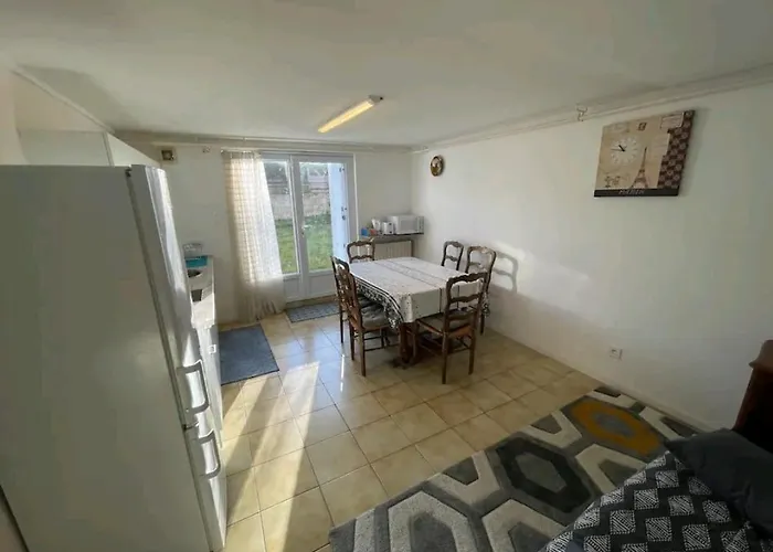 -comme A La Maison- Jardin, Veranda, Ideal Familles Et Business * Niort