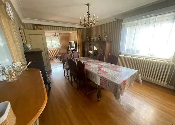 -comme A La Maison- Jardin, Veranda, Ideal Familles Et Business *